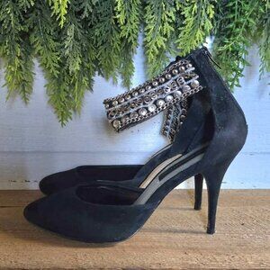 Size 8.5 Steve Madden Luxe Black High Heels with Silver Beads